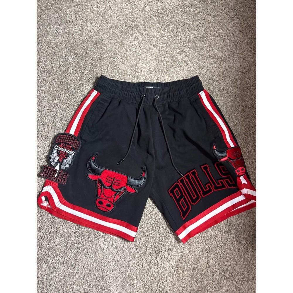 Pro Standard Chicago Bulls NBA Shorts Black Red Patches Mens Large